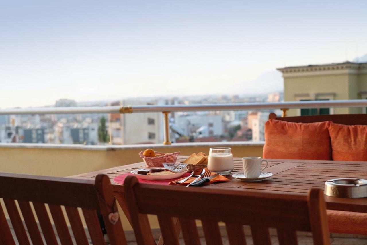 Friends Terrace Lejlighed Tirana Eksteriør billede